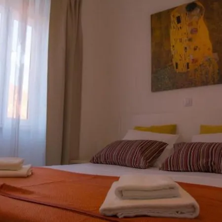 Nautica Guest house 4*